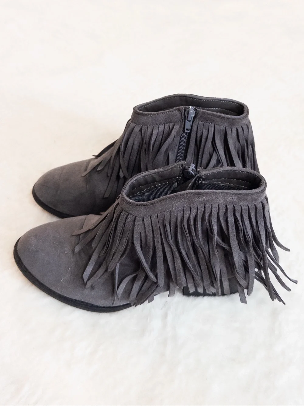 J. Adams Marrow Ankle Boot Dark Grey Charcoal Vegan Suede Fringe Booties 7.5